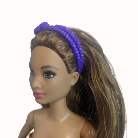 Mattel Kitty Condo Barbie Doll Redressed 2020 HHB70 Brunette Green Eyes - Picture 6 of 6